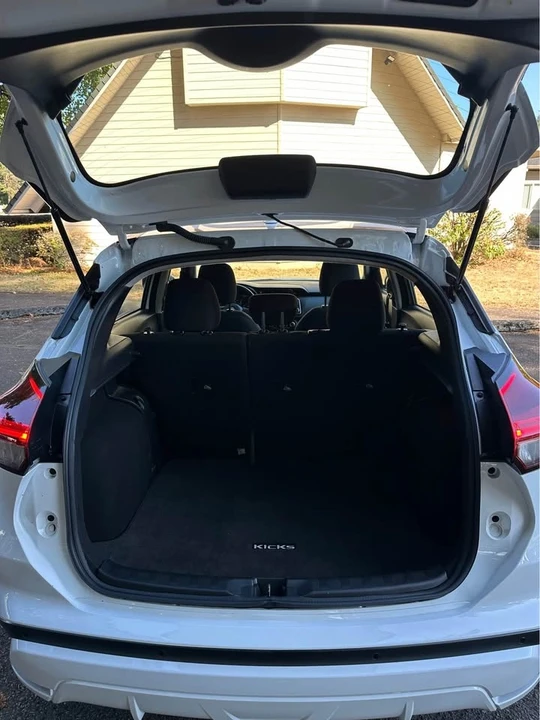 2023 Nissan Kicks - Image 15 of 16