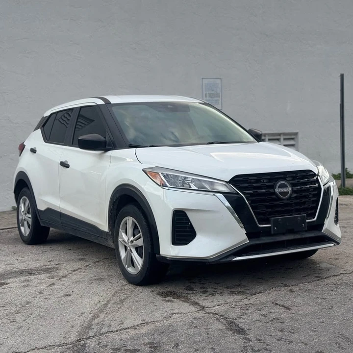 2023 Nissan Kicks - Image 3 of 9