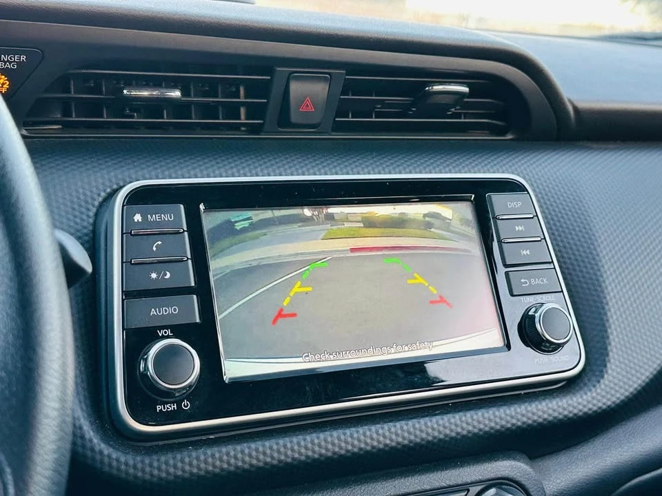 2023 Nissan Kicks - Image 10 of 12