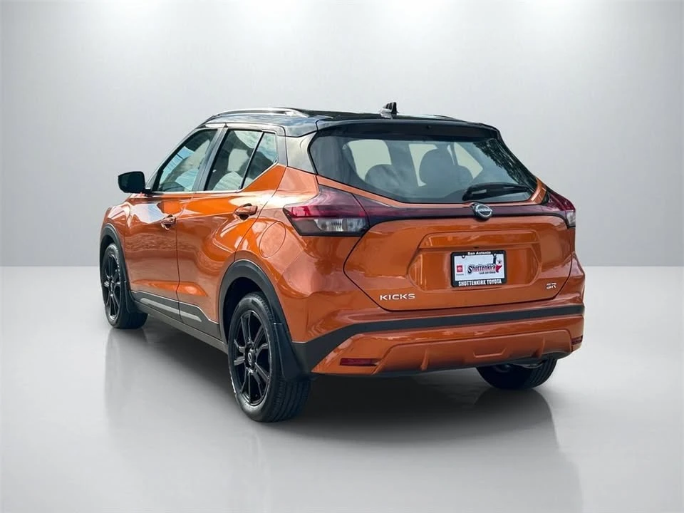 2023 Nissan Kicks - Image 7 of 13
