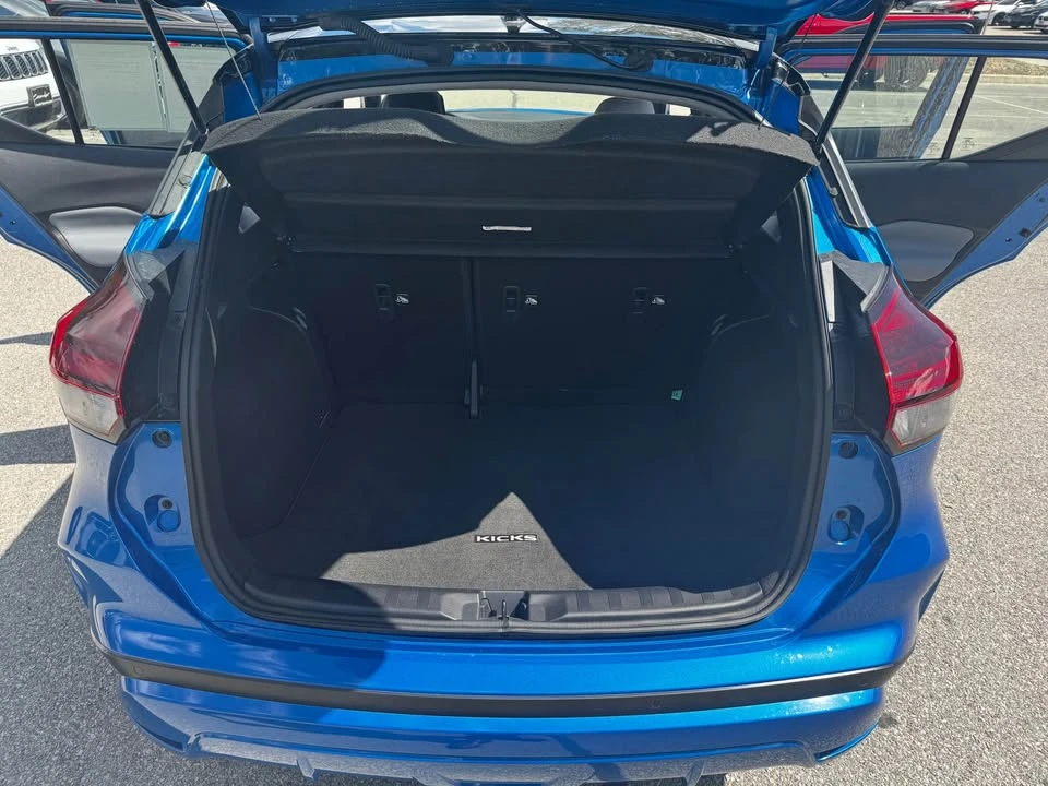 2023 Nissan Kicks - Image 14 of 18