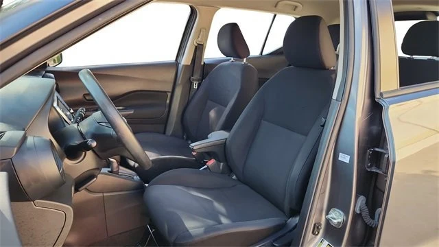 2023 Nissan Kicks - Image 10 of 12