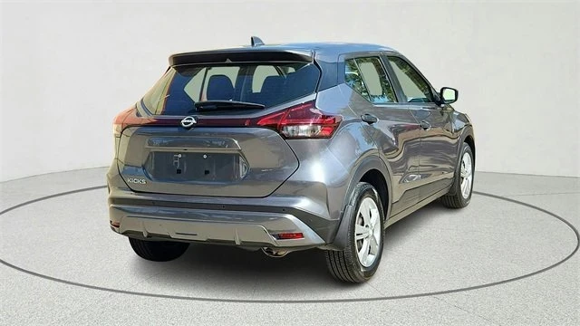 2023 Nissan Kicks - Image 4 of 12