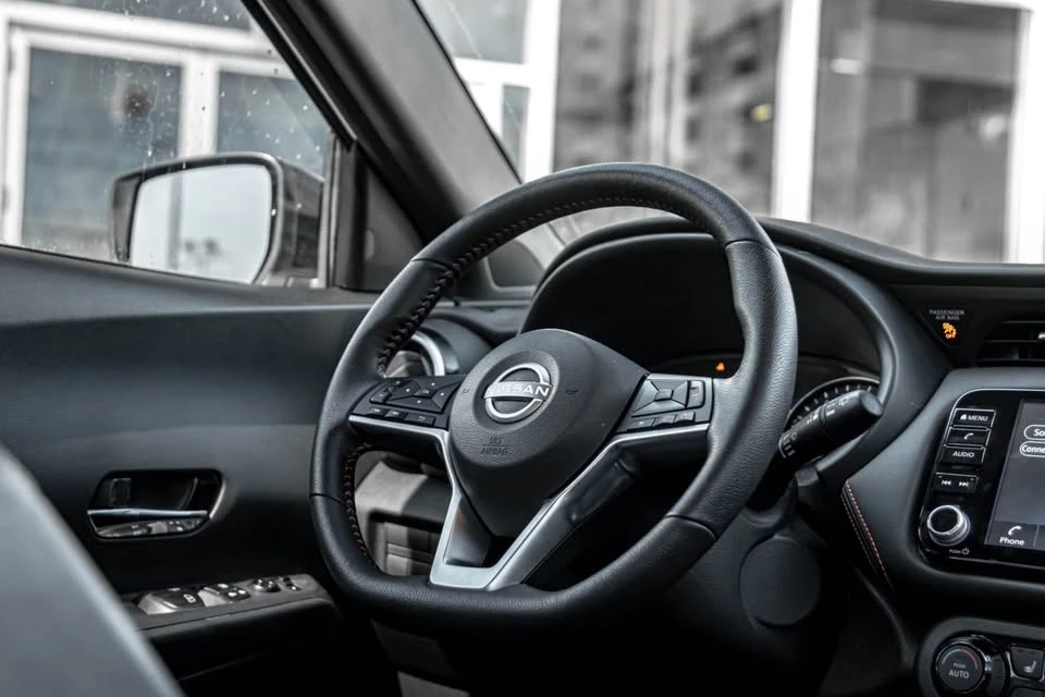 2023 Nissan Kicks - Image 15 of 19