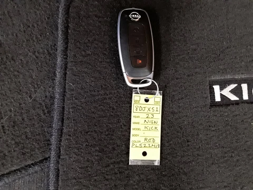 2023 Nissan Kicks - Image 11 of 20