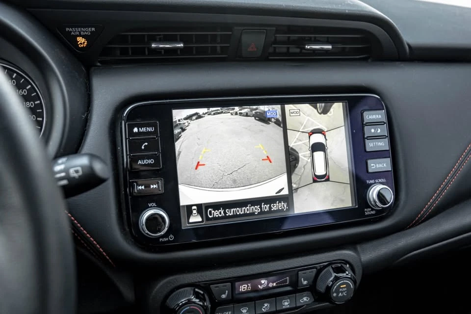 2023 Nissan Kicks - Image 16 of 16