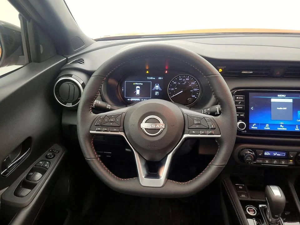 2023 Nissan Kicks - Image 2 of 15