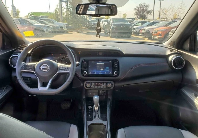 2023 Nissan Kicks - Image 4 of 5