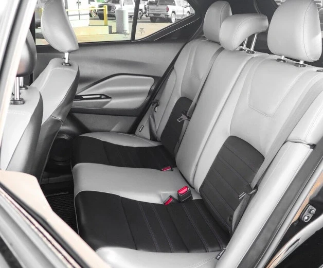2023 Nissan Kicks - Image 7 of 8