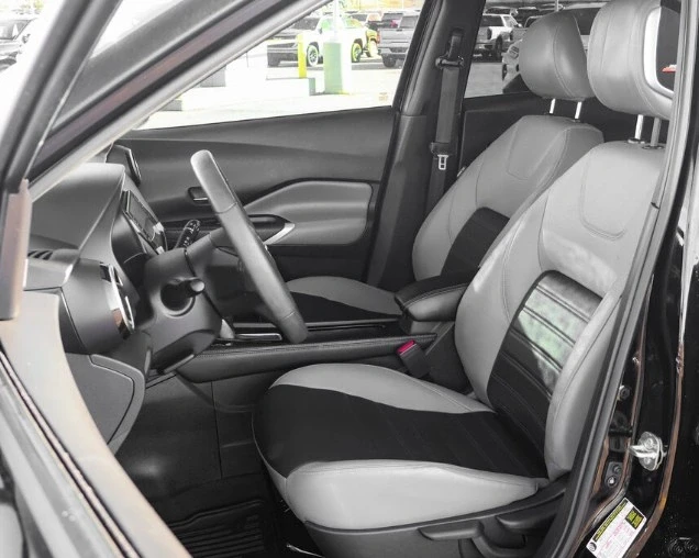 2023 Nissan Kicks - Image 6 of 8