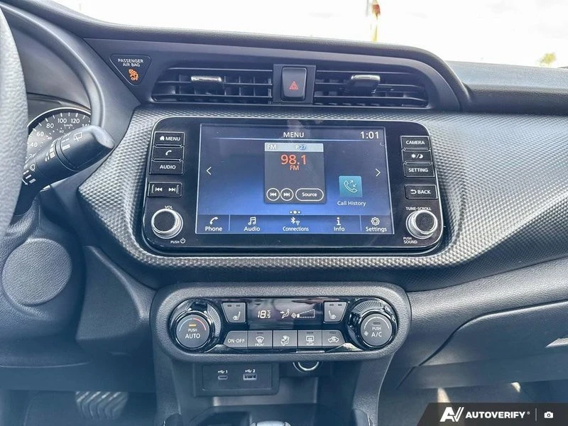 2023 Nissan Kicks - Image 14 of 20
