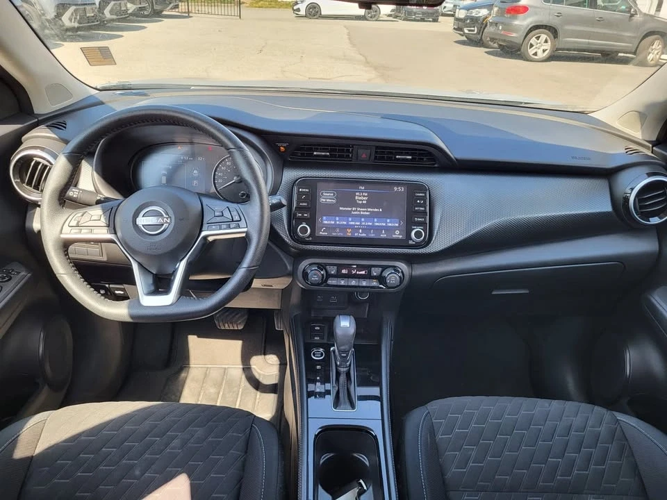 2023 Nissan Kicks - Image 9 of 13