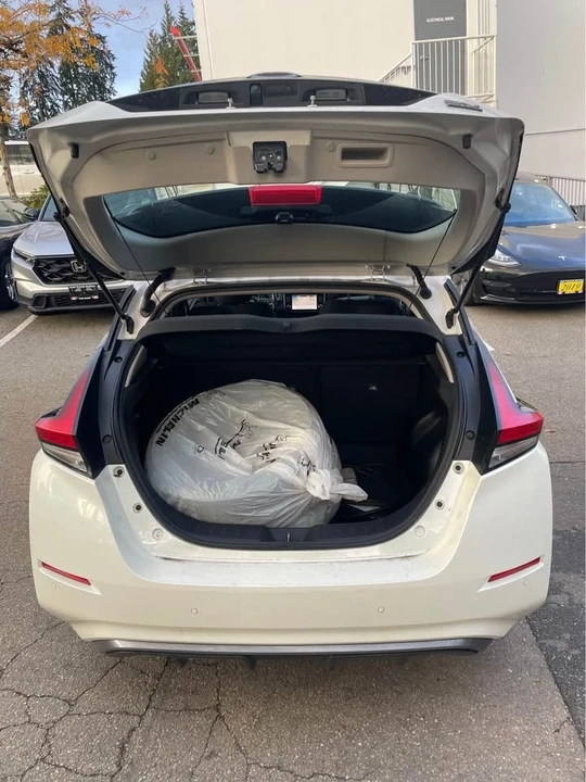 2023 Nissan Leaf - Image 6 of 14