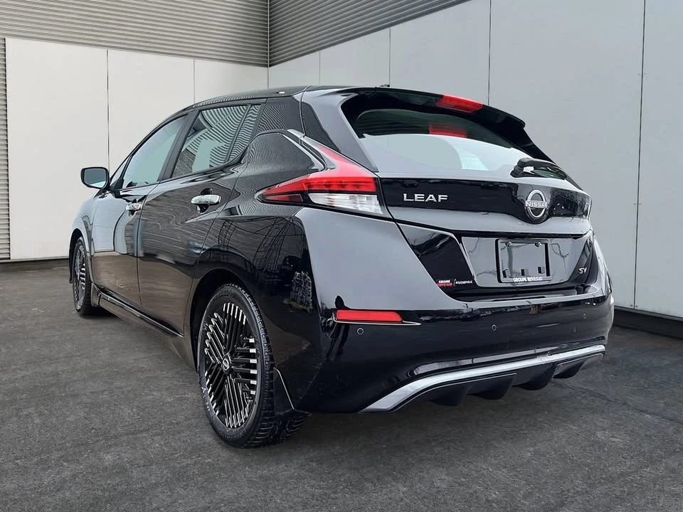 2023 Nissan Leaf - Image 4 of 10