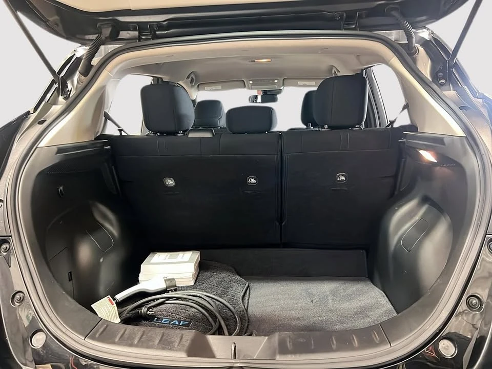 2023 Nissan Leaf - Image 6 of 10