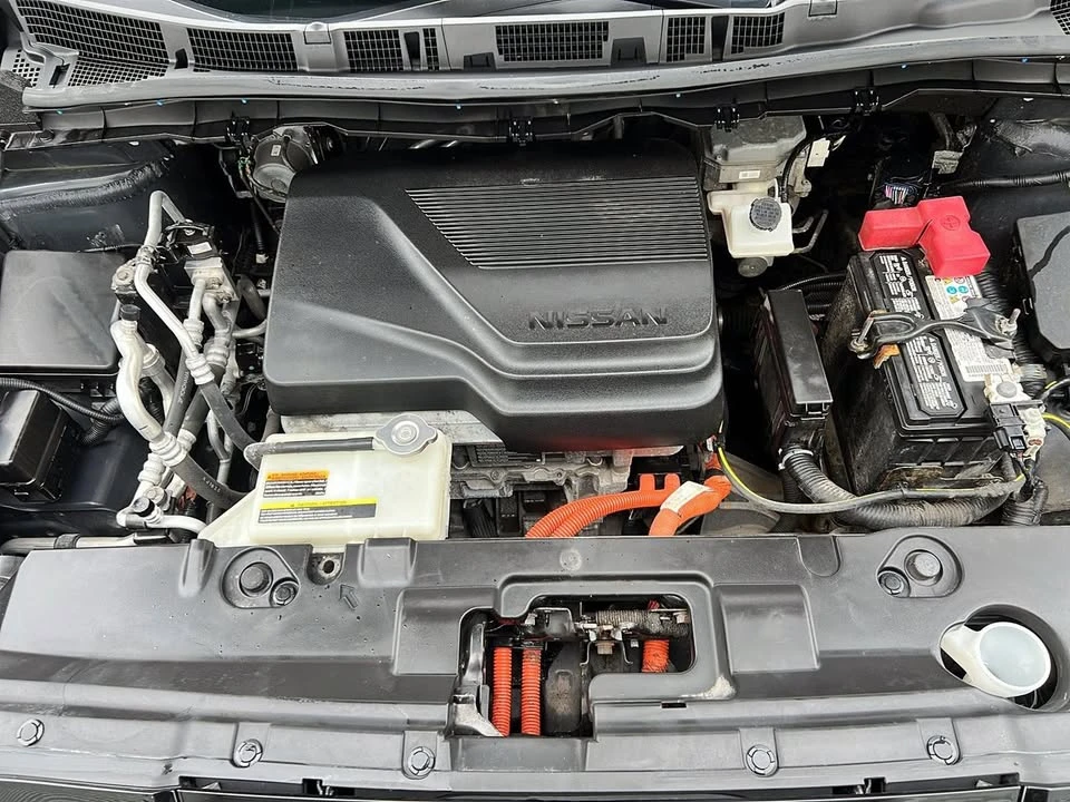 2023 Nissan Leaf - Image 8 of 10