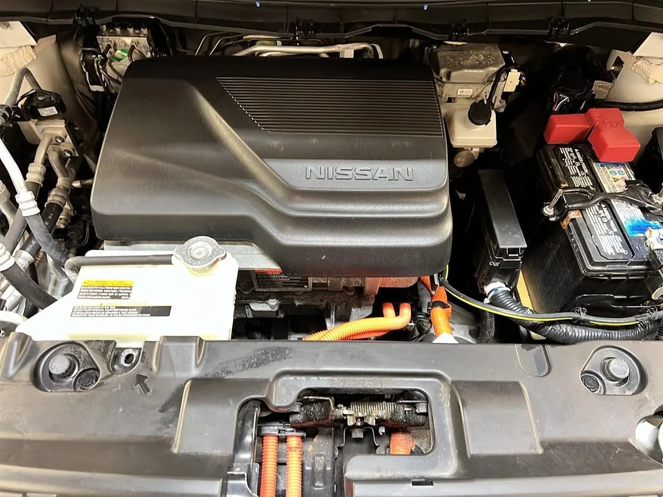 2023 Nissan Leaf - Image 11 of 20