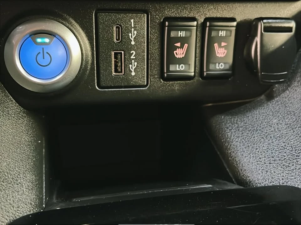 2023 Nissan Leaf - Image 18 of 20