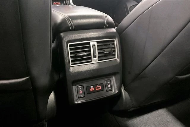 2023 Nissan Maxima 8th Gen - Image 9 of 18