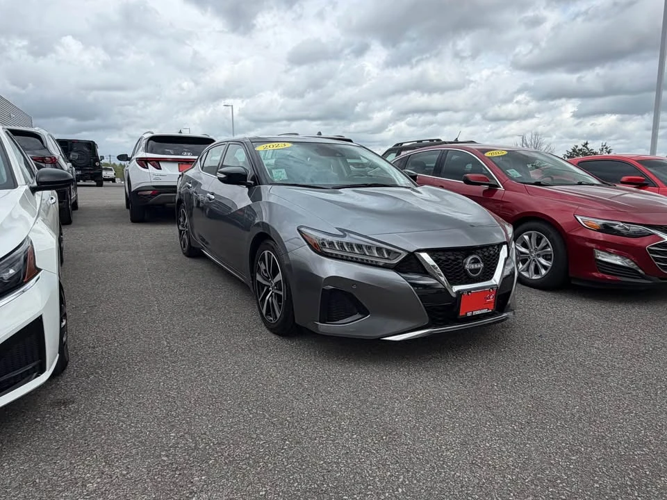 2023 Nissan Maxima 8th Gen - Image 2 of 11