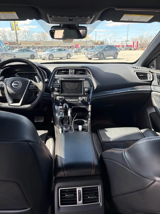 2023 Nissan Maxima 8th Gen - Image 9 of 10