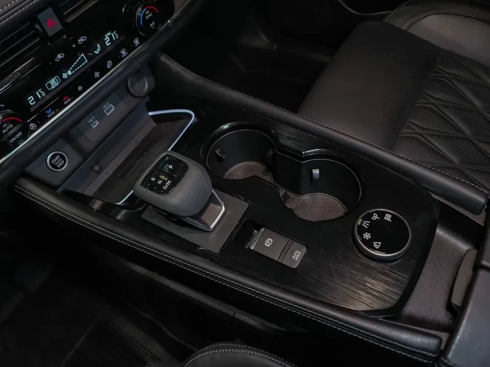2023 Nissan Pathfinder 5th Gen - Image 10 of 15