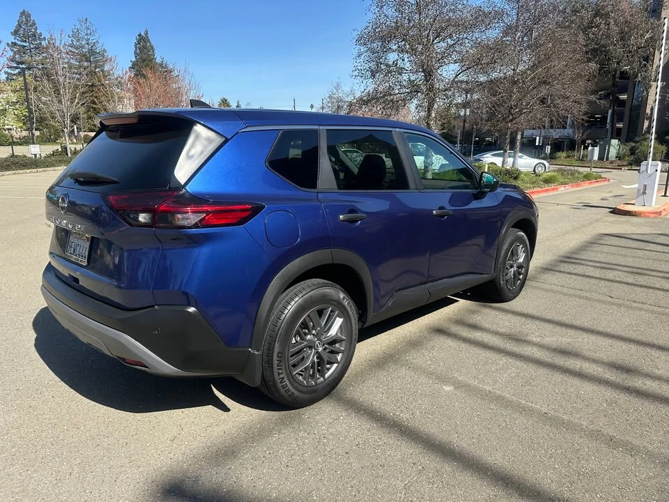 2023 Nissan Rogue - Image 3 of 8