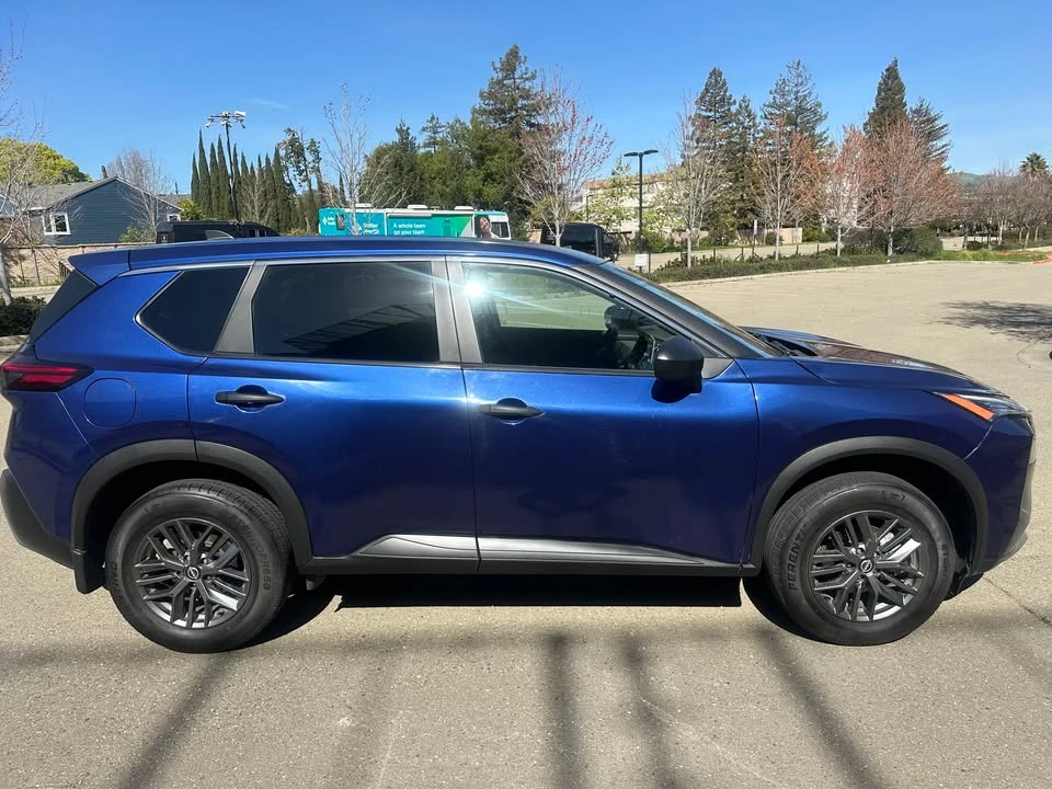 2023 Nissan Rogue - Image 5 of 8