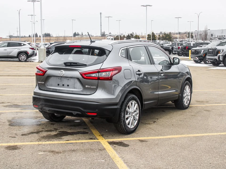 2023 Nissan Rogue - Image 6 of 8