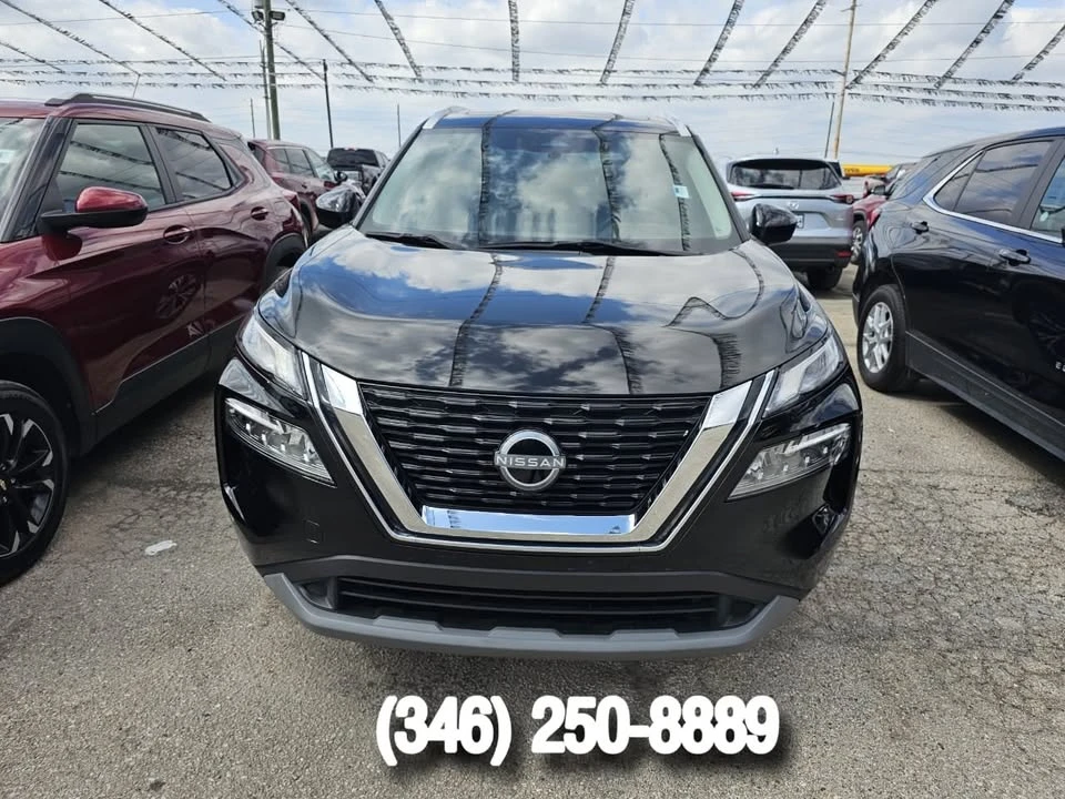 2023 Nissan Rogue - Image 2 of 5