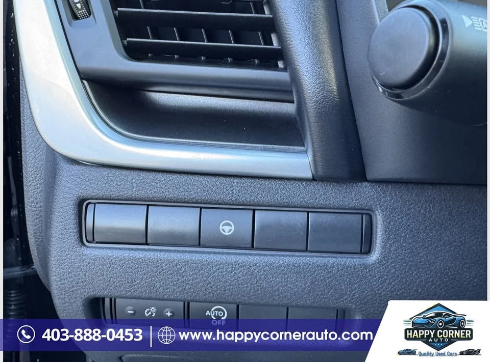 2023 Nissan Rogue - Image 15 of 20