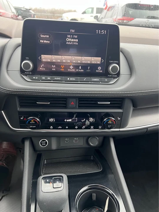 2023 Nissan Rogue - Image 11 of 13
