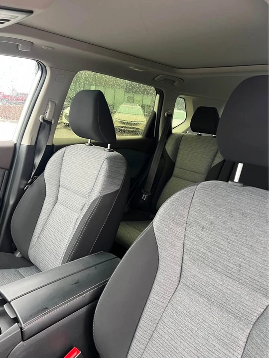 2023 Nissan Rogue - Image 9 of 13