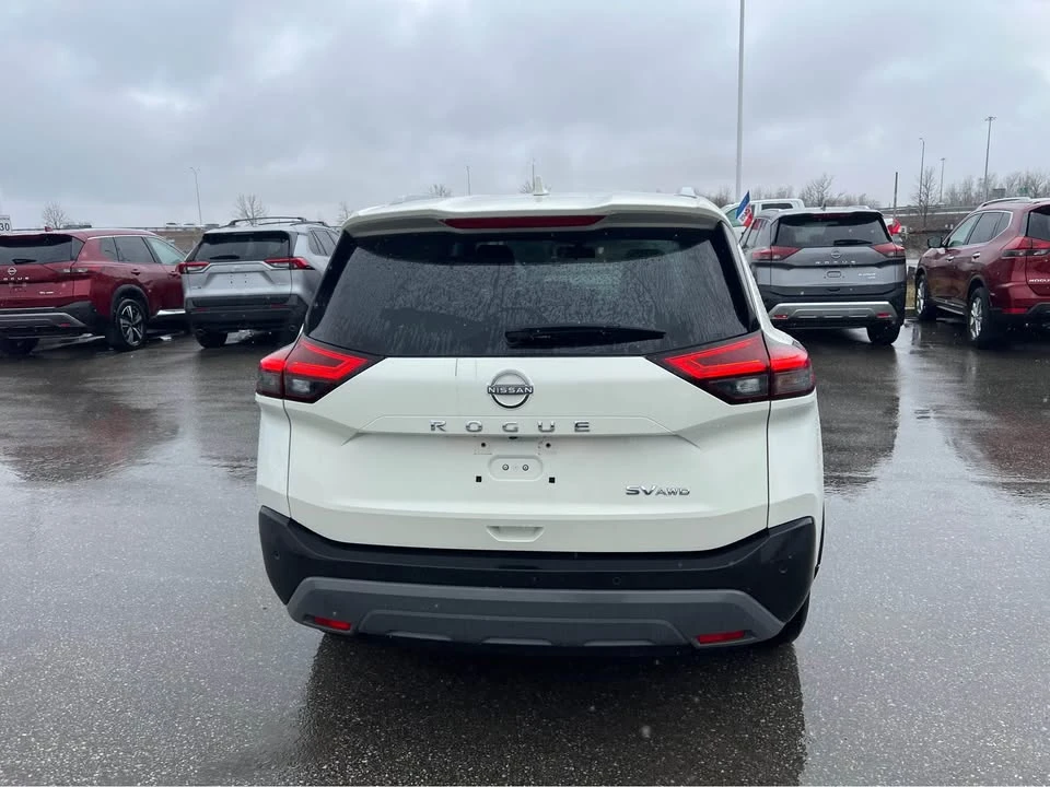 2023 Nissan Rogue - Image 6 of 13