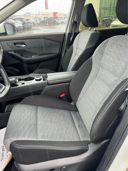 2023 Nissan Rogue - Image 8 of 13