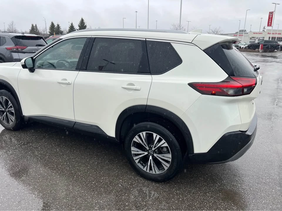 2023 Nissan Rogue - Image 5 of 13