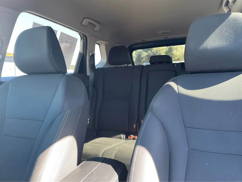 2023 Nissan Rogue - Image 9 of 10