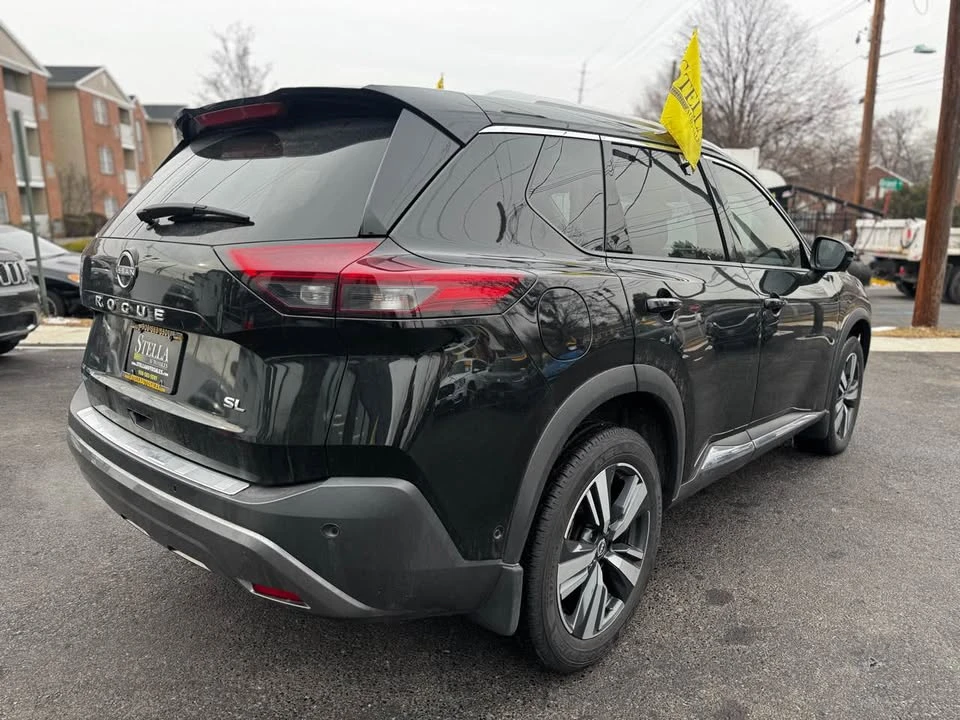 2018 Nissan Rogue - Image 8 of 20