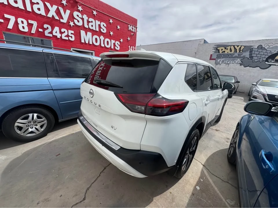 2018 Nissan Rogue - Image 6 of 12