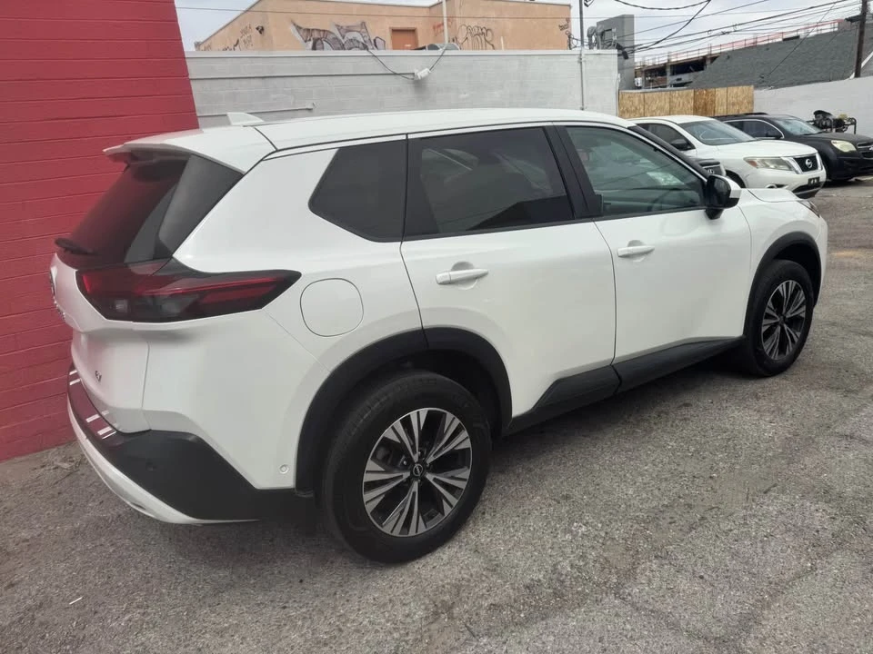 2018 Nissan Rogue - Image 4 of 12