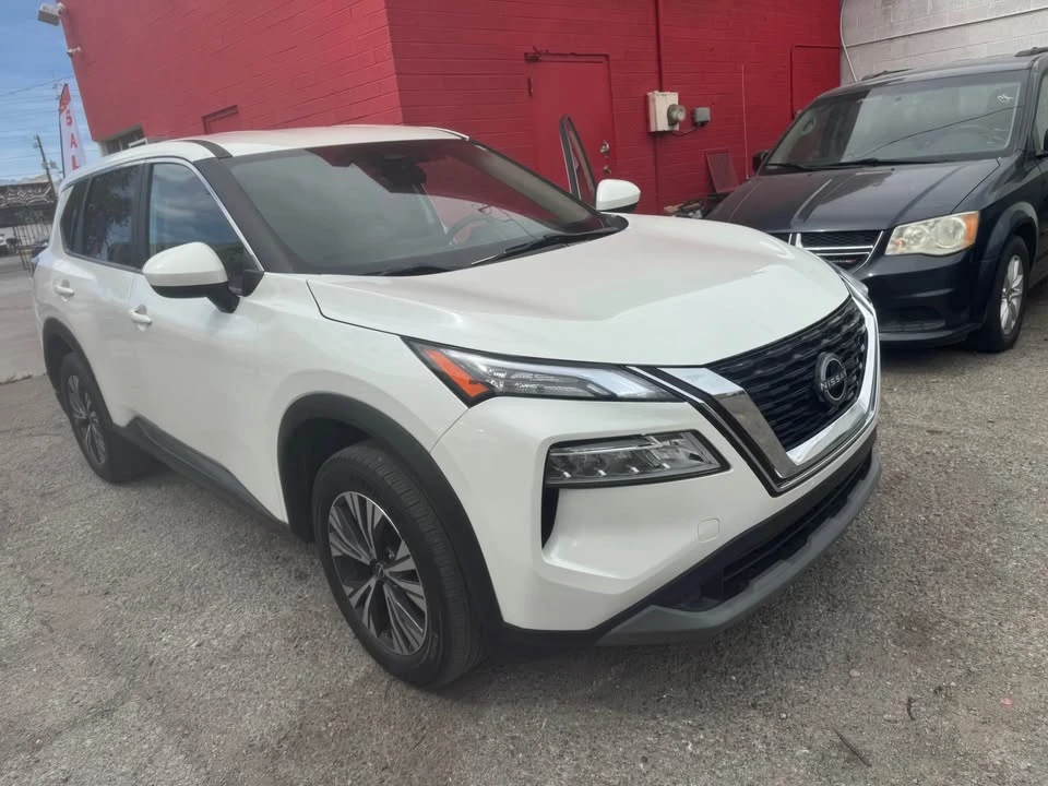2018 Nissan Rogue - Image 3 of 12