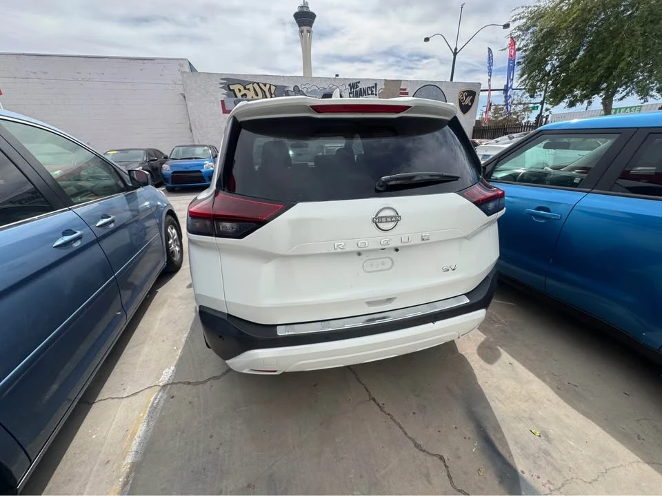 2018 Nissan Rogue - Image 7 of 12