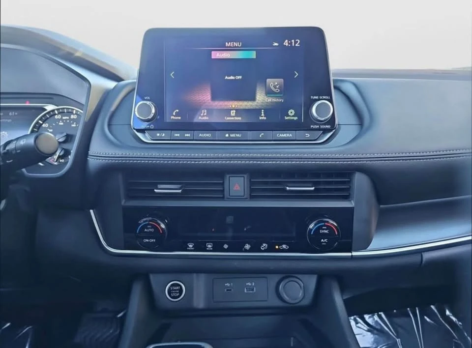2018 Nissan Rogue - Image 11 of 12
