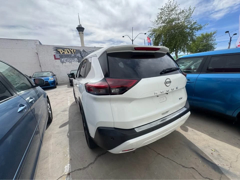 2018 Nissan Rogue - Image 5 of 12