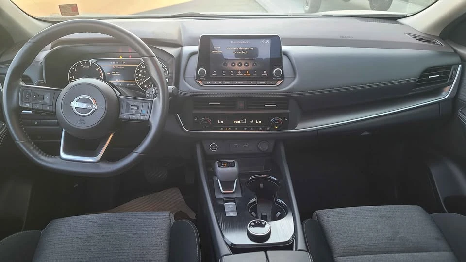 2023 Nissan Rogue - Image 4 of 12