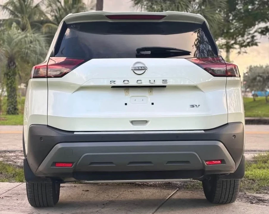 2023 Nissan Rogue - Image 6 of 9