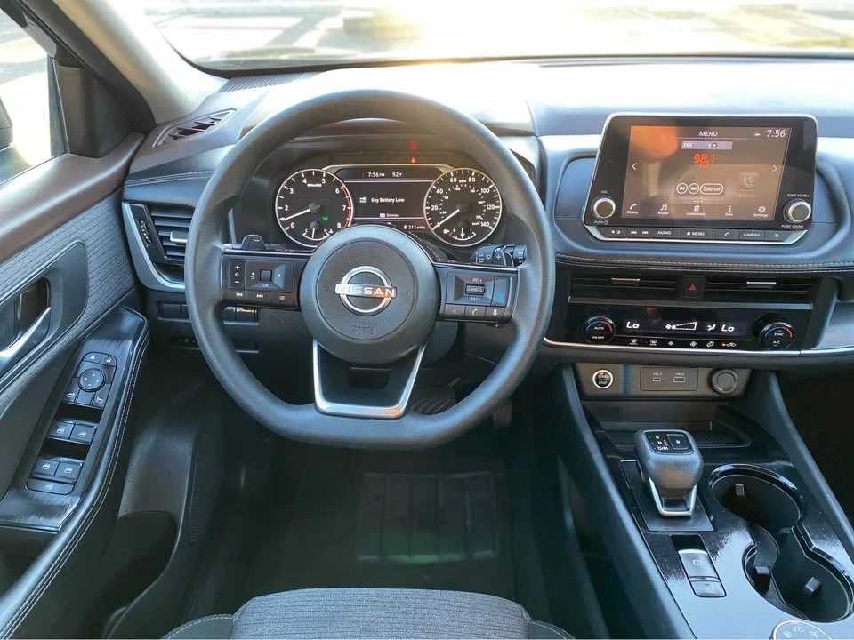 2023 Nissan Rogue - Image 13 of 19