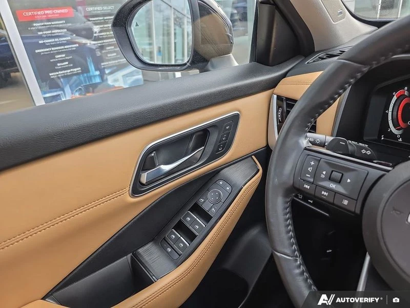2023 Nissan Rogue - Image 11 of 20
