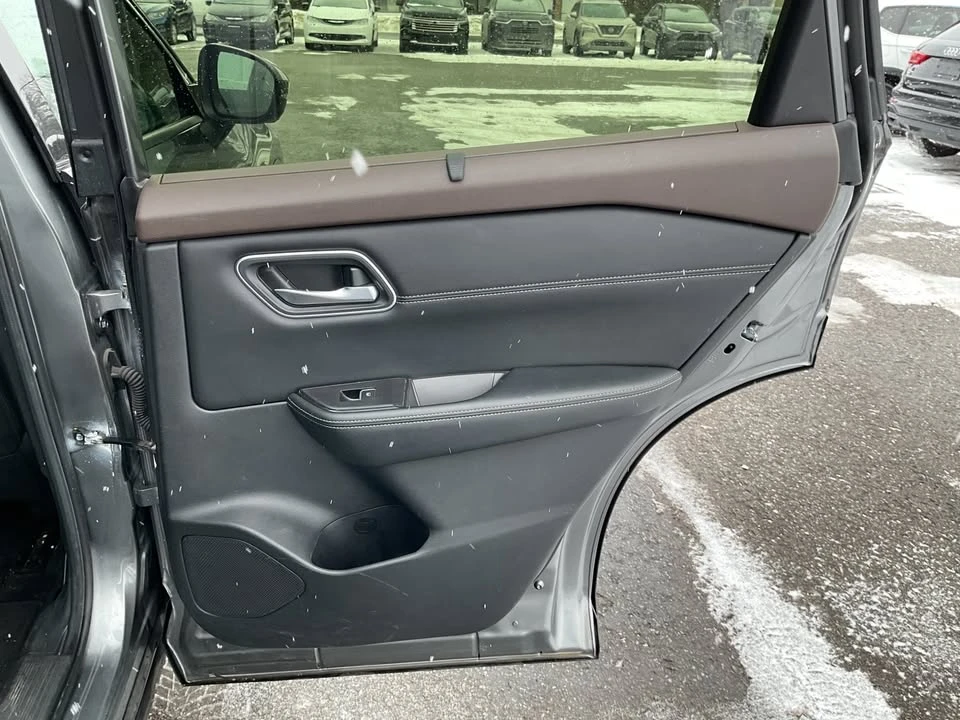 2023 Nissan Rogue - Image 20 of 20