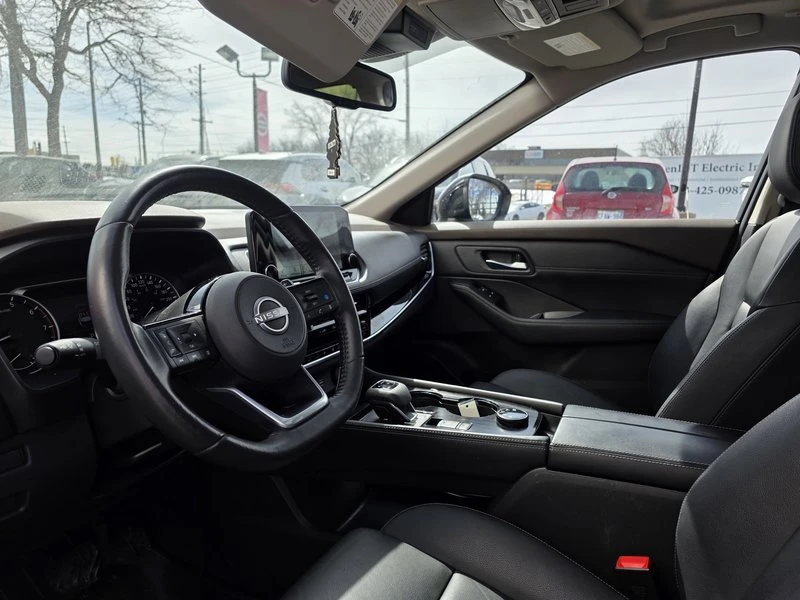 2023 Nissan Rogue - Image 11 of 14